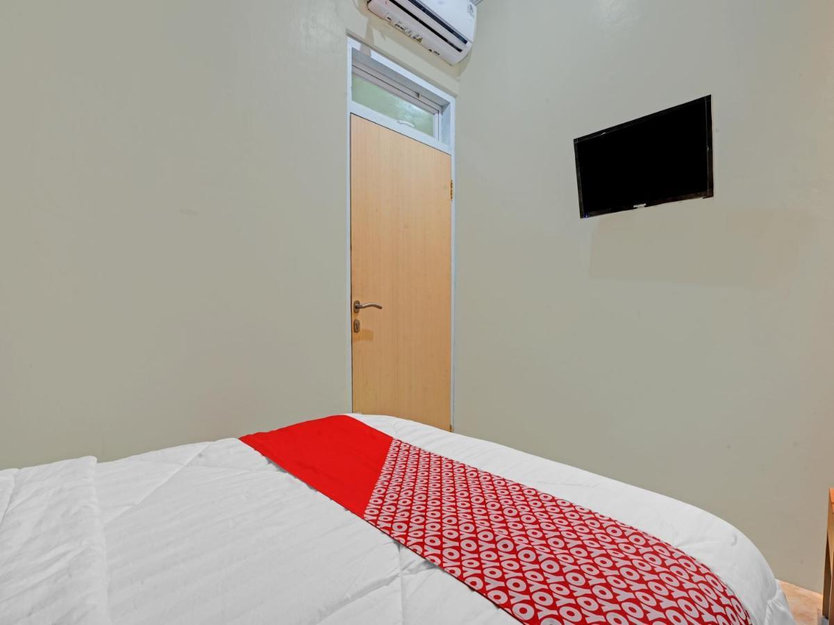 OYO 90804 Oma Uti Homestay Syariah Yogyakarta Luaran gambar
