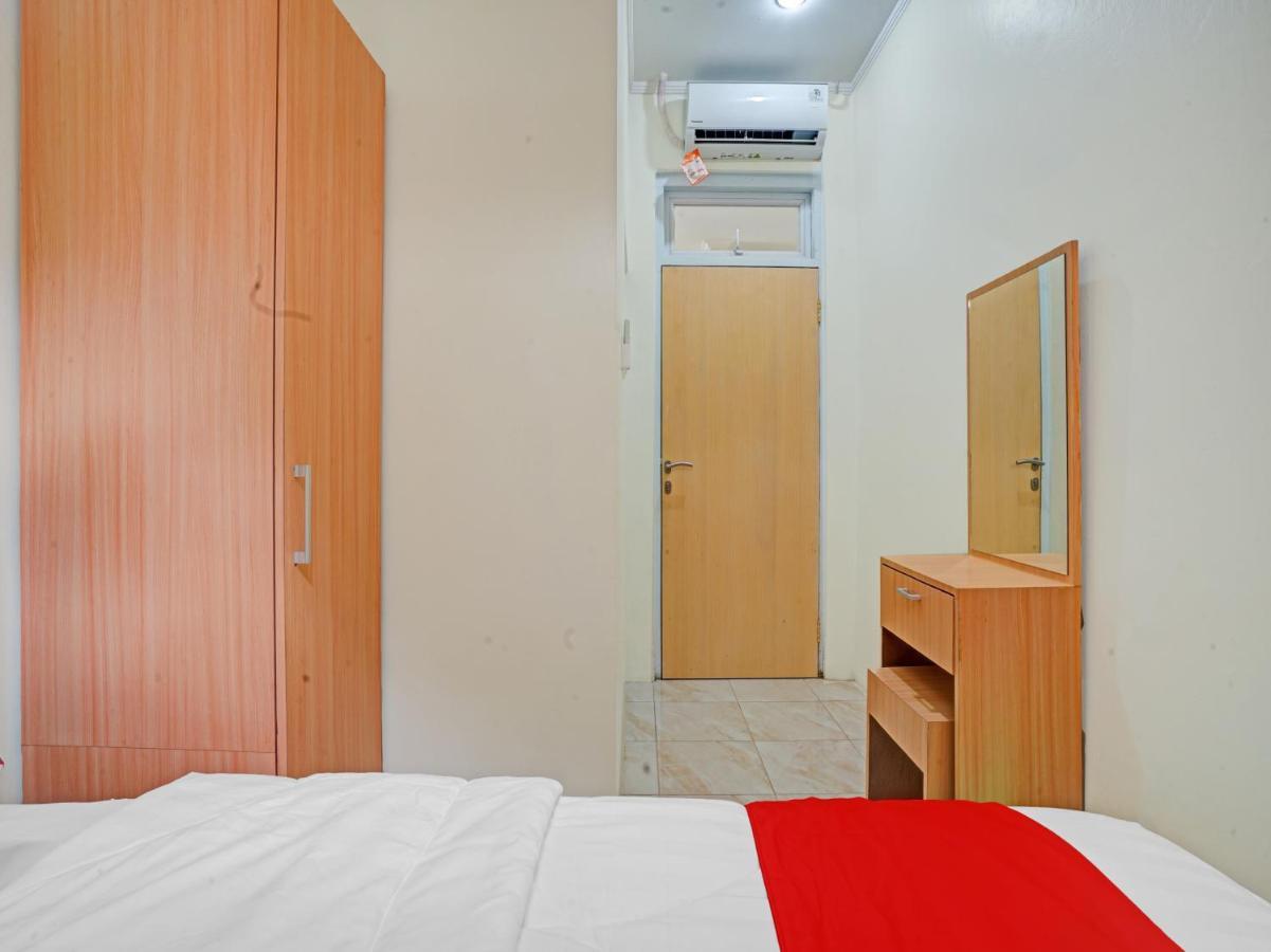 OYO 90804 Oma Uti Homestay Syariah Yogyakarta Luaran gambar