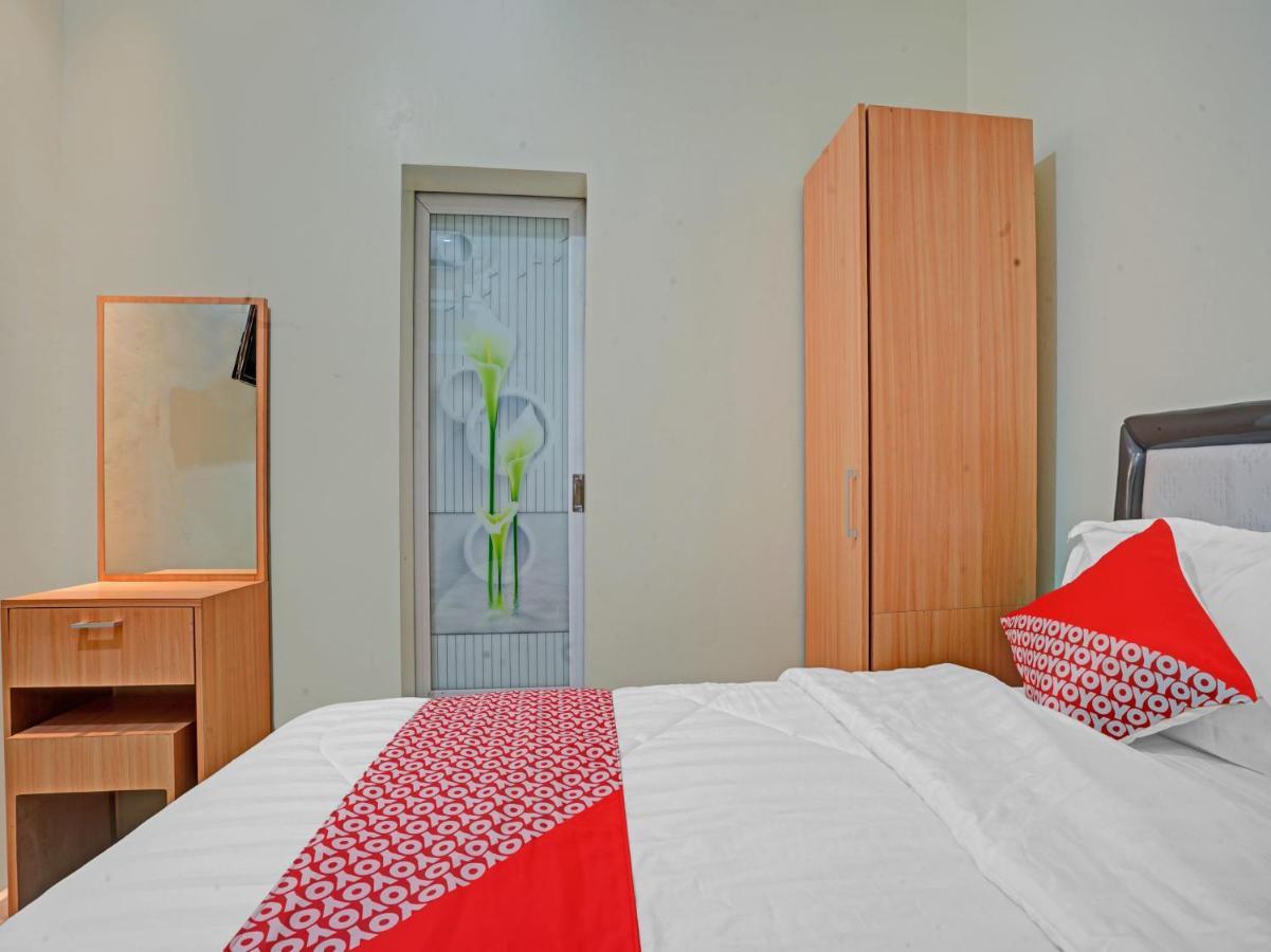 OYO 90804 Oma Uti Homestay Syariah Yogyakarta Luaran gambar